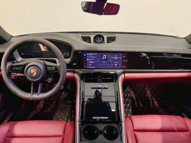 Porsche Panamera — Фото автомобиля 7