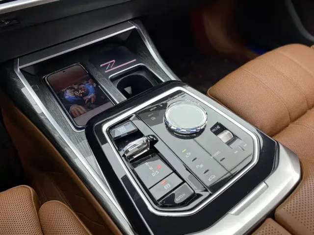 BMW 7 Series — Фото автомобиля 15
