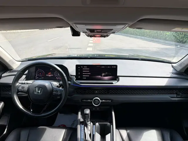 Honda Accord — Фото автомобиля 5