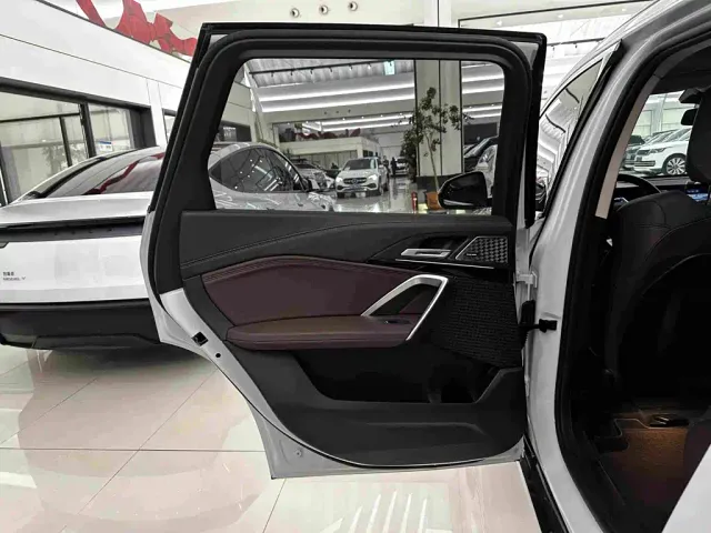 BMW X1 — Фото автомобиля 24
