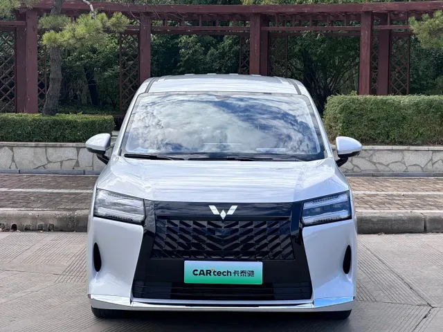 Wuling Starlight 730 — Фото автомобиля 2