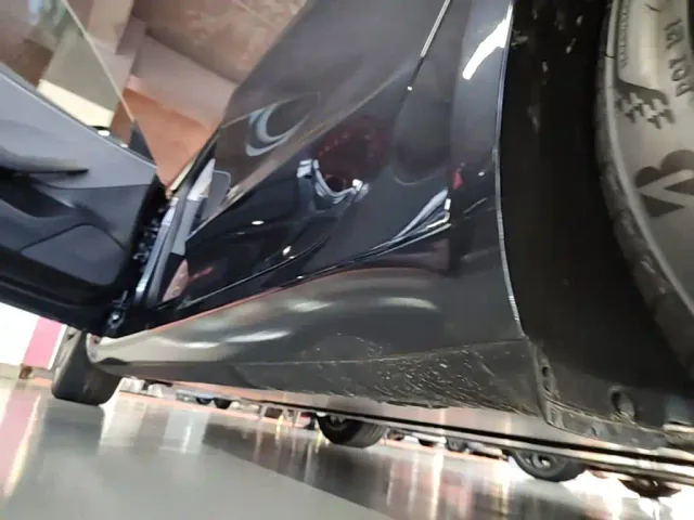 Tesla Model 3 — Фото автомобиля 21