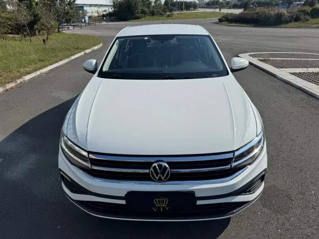 Volkswagen Bora — Фото автомобиля 2