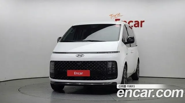 Hyundai Staria — Фото автомобиля 3