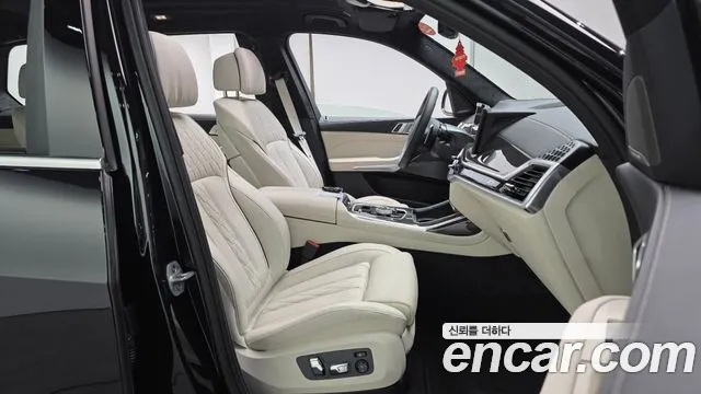 BMW X7 — Фото автомобиля 23