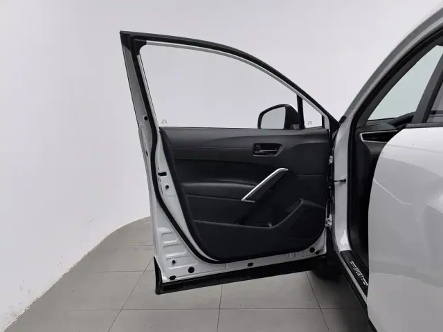 Toyota Frontlander — Фото автомобиля 8