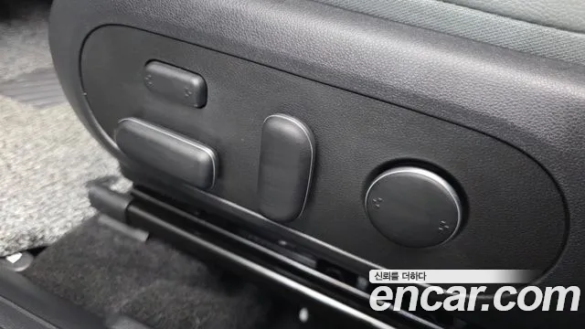 Hyundai Kona Kona (SX2) Бензин 1.6 турбо 2WD — Фото автомобиля 30