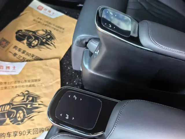 GAC Trumpchi M8 — Фото автомобиля 15
