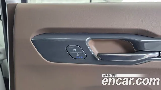 Kia EV9 — Фото автомобиля 24
