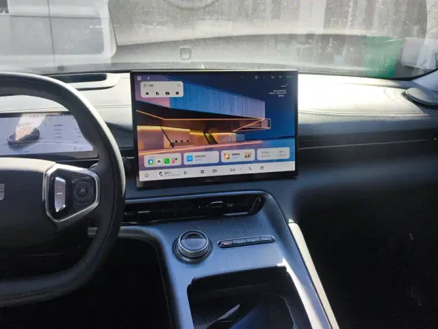 Geely Galaxy E5 — Фото автомобиля 13