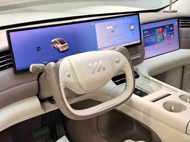 IM Motors LS6 — Фото автомобиля 11