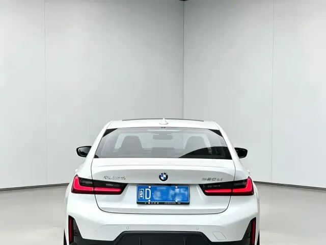 BMW 3 Series — Фото автомобиля 5