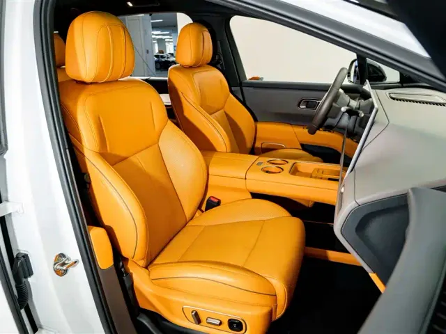 Li Auto Li i8 2025 Standard Edition — Фото автомобиля 21