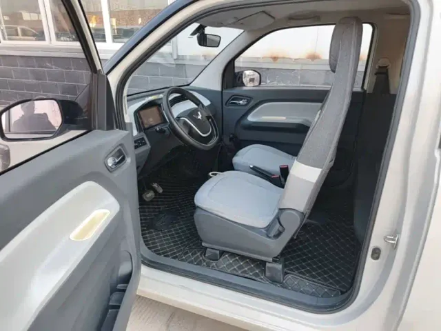 Wuling Hongguang Mini EV — Фото автомобиля 15