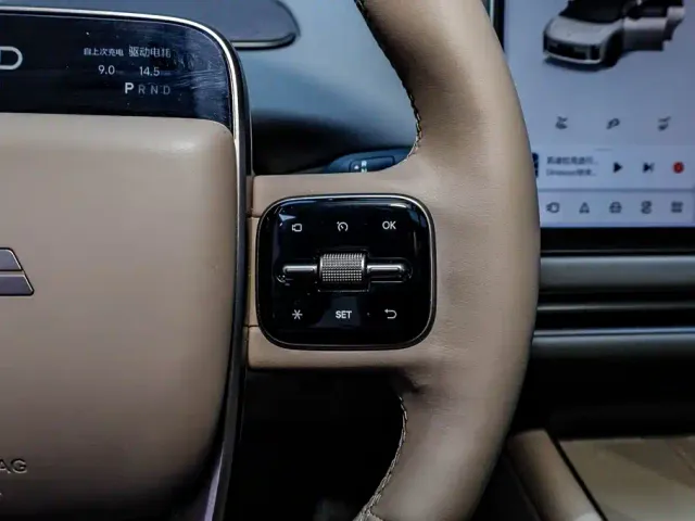 Li Auto i6 — Фото автомобиля 14