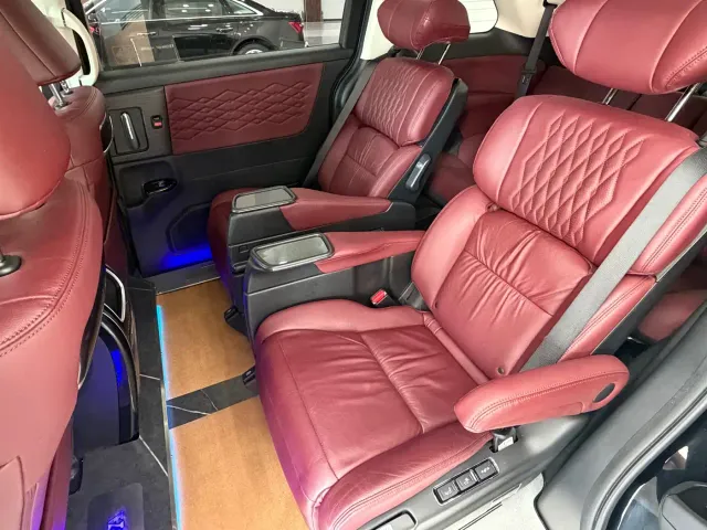 Honda Elysion — Фото автомобиля 14