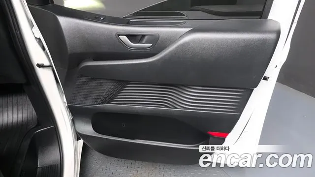 Hyundai Staria — Фото автомобиля 13