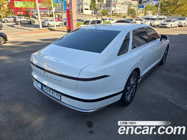 Hyundai Grandeur GN7 — Фото автомобиля 18