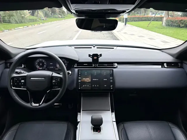 Land Rover Range Rover Velar — Фото автомобиля 10