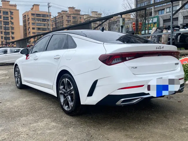 Kia K5 — Фото автомобиля 11