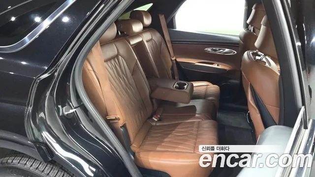 Genesis GV70 — Фото автомобиля 12
