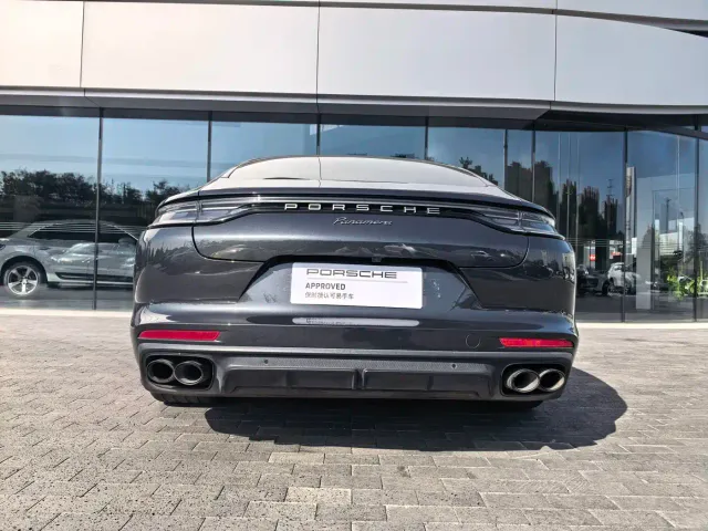 Porsche Panamera — Фото автомобиля 10