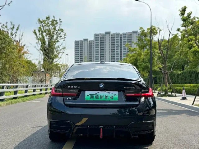 BMW i3 — Фото автомобиля 4