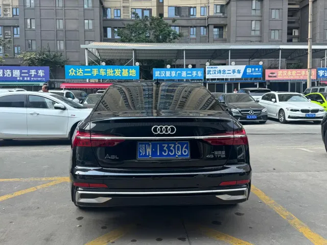 Audi A6L — Фото автомобиля 8