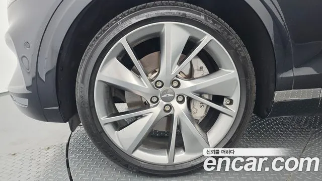 Genesis GV70 — Фото автомобиля 5