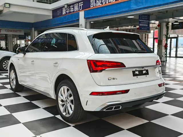 Audi Q5L — Фото автомобиля 4