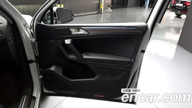 Volkswagen Tiguan — Фото автомобиля 20