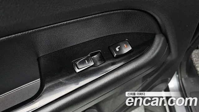 KG_Mobility_Ssangyong Rexton Новый Rexton Sport Khan Дизель 2.2 4WD — Фото автомобиля 19