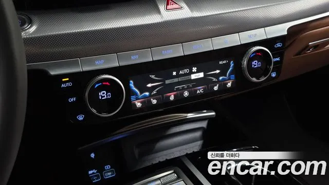 Genesis G80 RG3 — Фото автомобиля 25