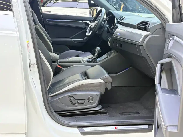 Audi Q3 — Фото автомобиля 12