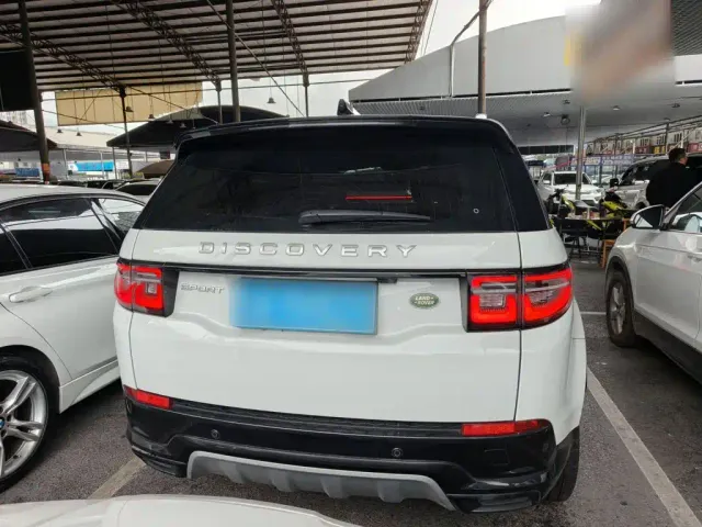 Land Rover Discovery Sport — Фото автомобиля 5