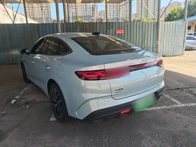 BYD Qin L — Фото автомобиля 4