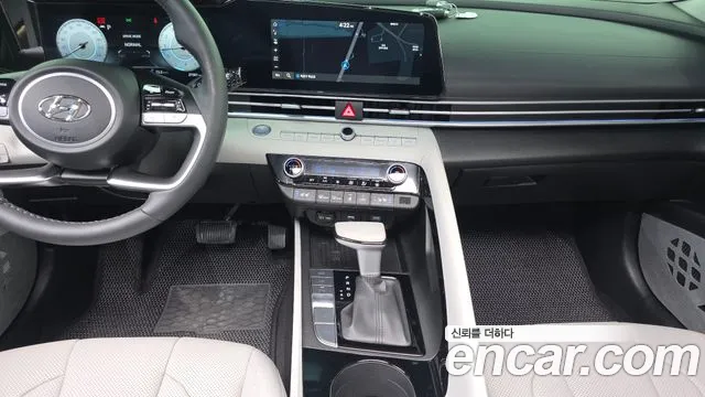 Hyundai AVANTE Avante (CN7) — Фото автомобиля 14