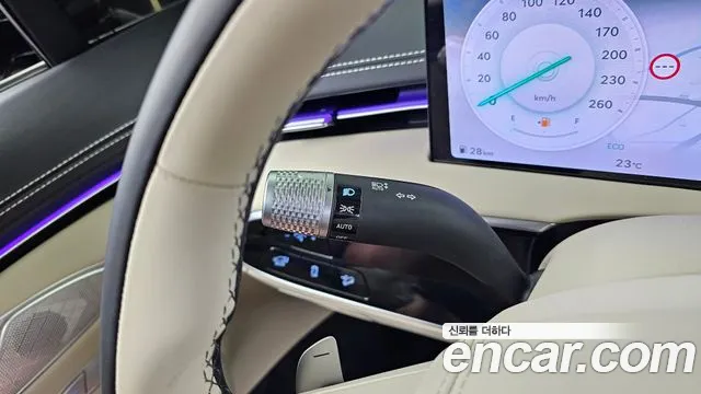 Genesis GV70 — Фото автомобиля 30
