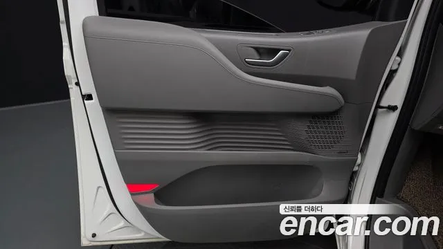 Hyundai Staria — Фото автомобиля 13