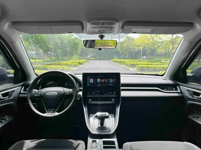 Haval M6 — Фото автомобиля 9