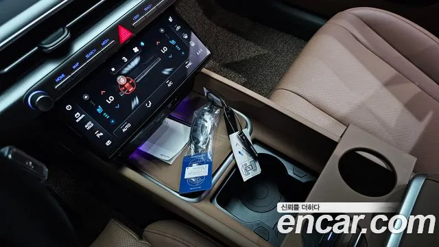 Hyundai Grandeur GN7 — Фото автомобиля 22