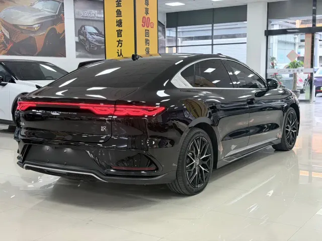 BYD Han — Фото автомобиля 4
