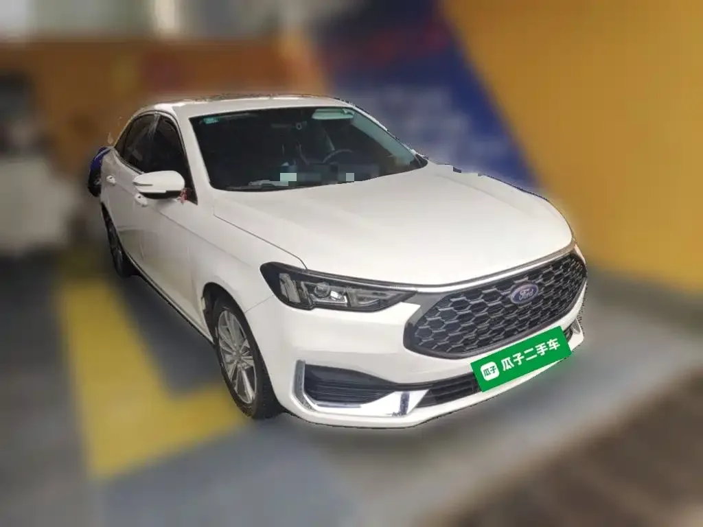 Ford Ford Escort 2021 1.5L Automatic Diamond Edition — Фото автомобиля 3