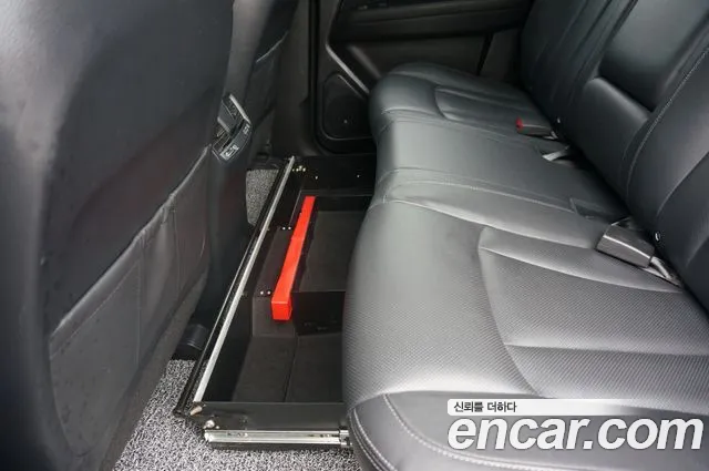KG_Mobility_Ssangyong Rexton Новый Rexton Sport Дизель 2.2 4WD — Фото автомобиля 17