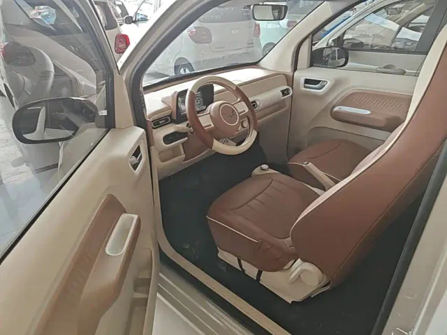 Wuling Hongguang Mini EV — Фото автомобиля 15