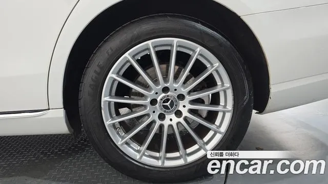 Mercedes-Benz E-Class W213 — Фото автомобиля 6