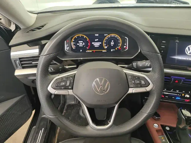 Volkswagen Passat 2025 Outstanding 380TSI Starlight Dragon Soaring Edition — Фото автомобиля 10