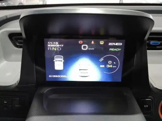 Wuling Hongguang Mini EV — Фото автомобиля 11