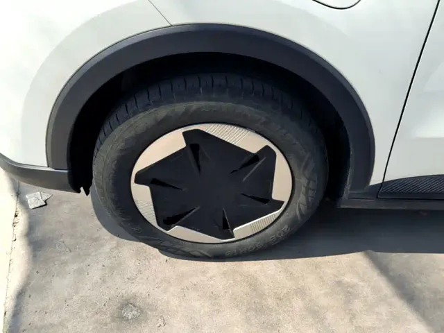 Geely Geometry E Firefly — Фото автомобиля 22