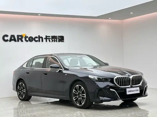 BMW 5 Series — Фото автомобиля 6